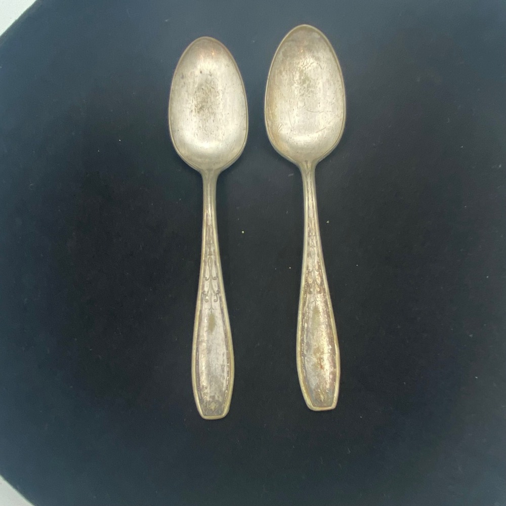 Wallingford Co 6in Teaspoons Silverplate Set of 2 Scroll Art Deco Silver Rustic